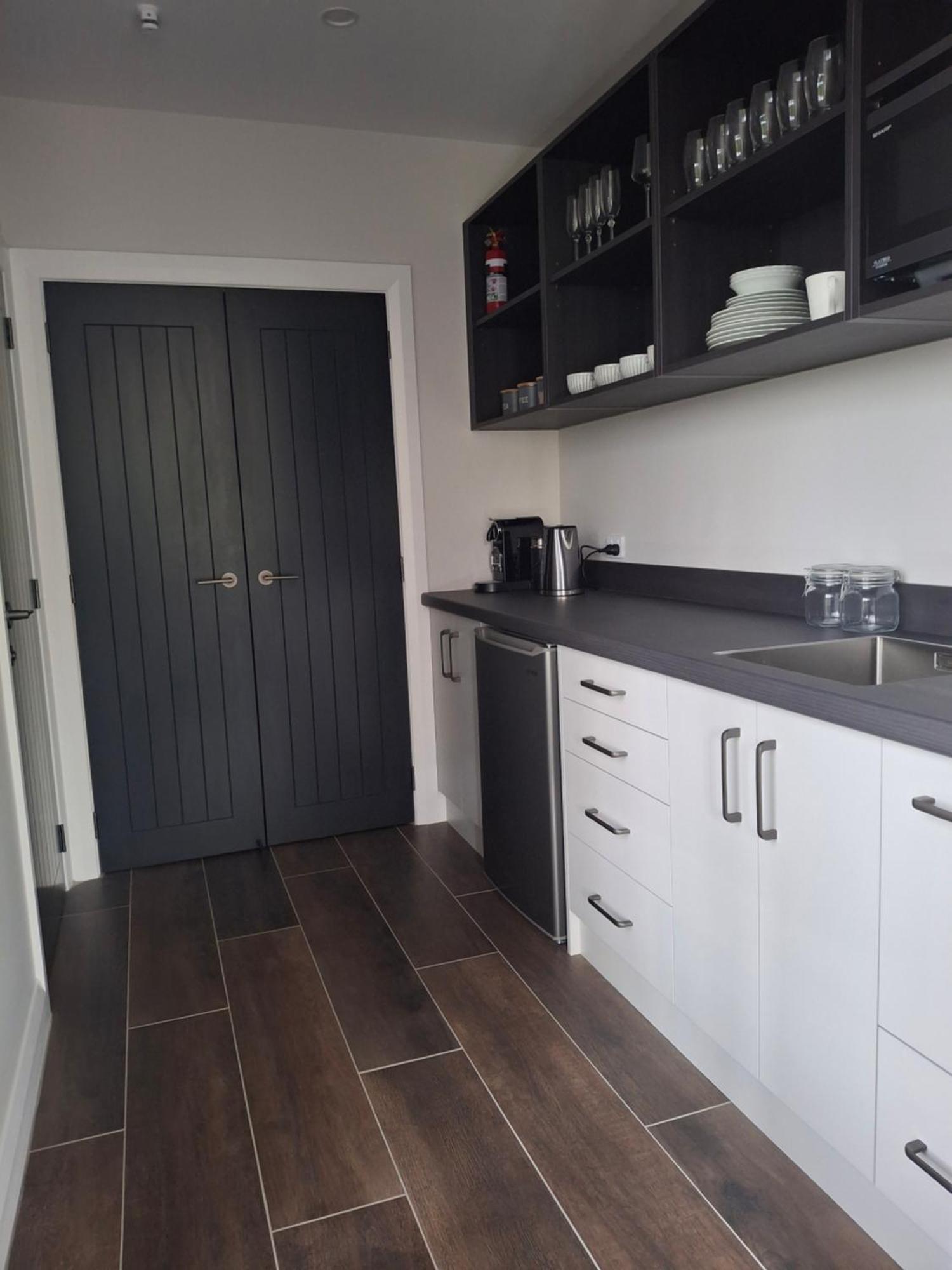 Broadwater Farm Accommodation Miranda Bagian luar foto